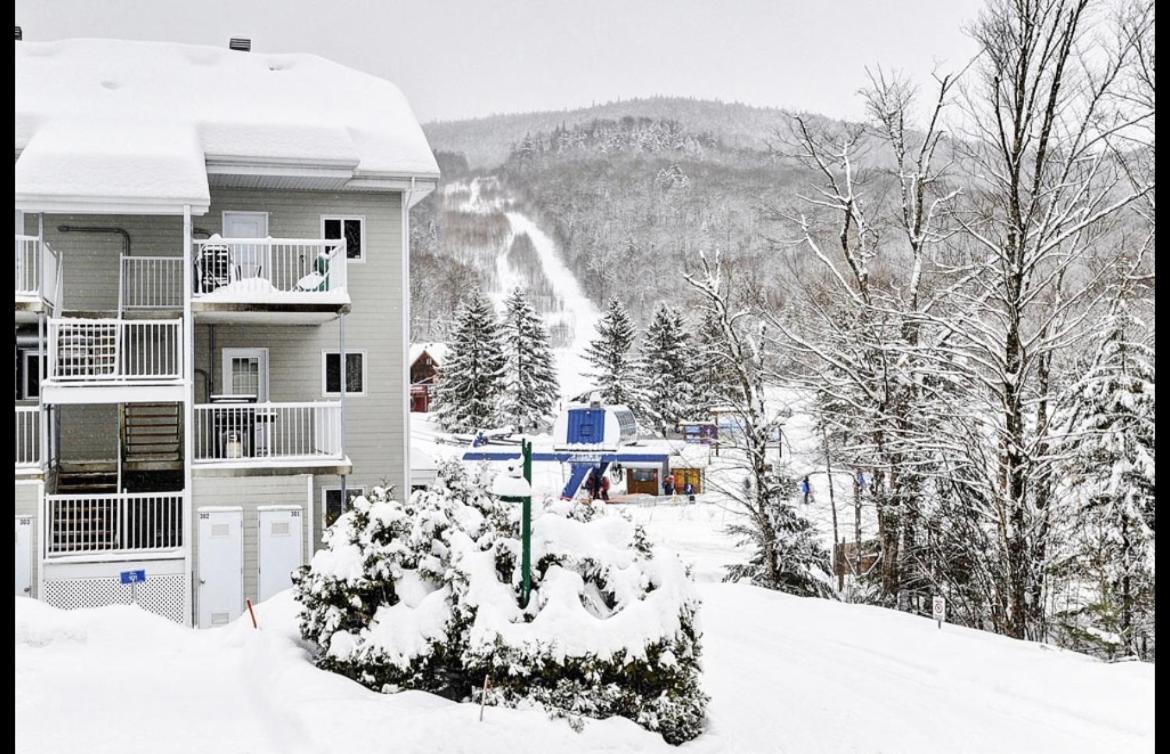 Condo Ski-In Ski-Out Стонгем Екстер'єр фото